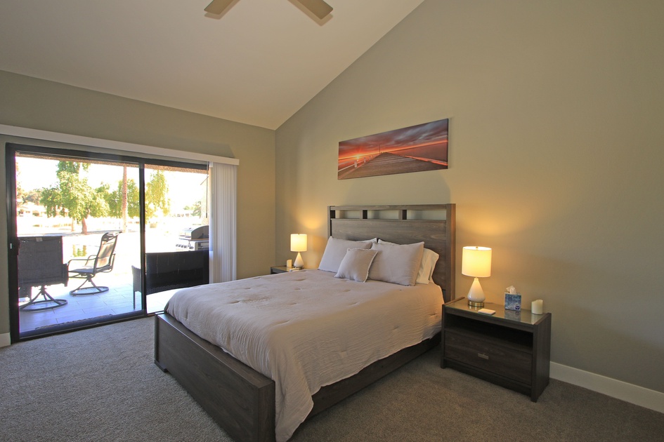 Queen Bed