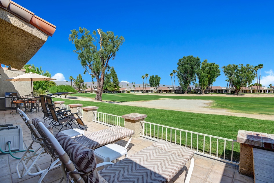 BACK PATIO.jpg mls