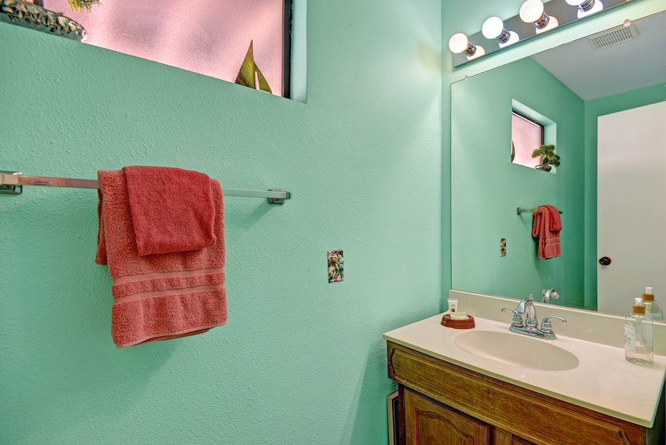 POWDER ROOM.jpg mls