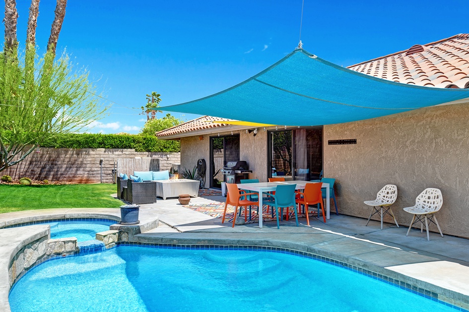 OVER POOL TO PATIO TABLE