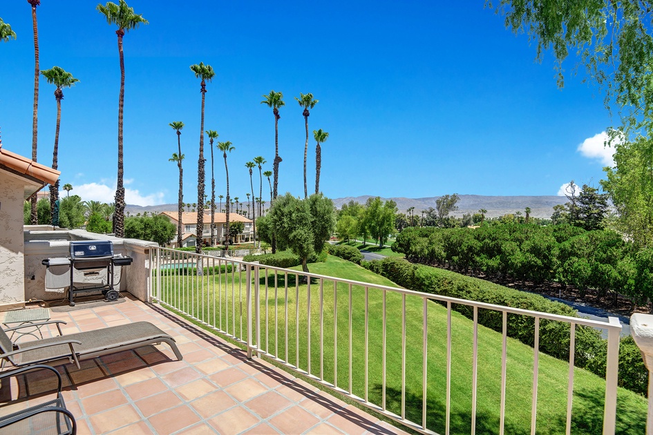 Desert Falls Country Club Rentals in Palm Desert Fairway