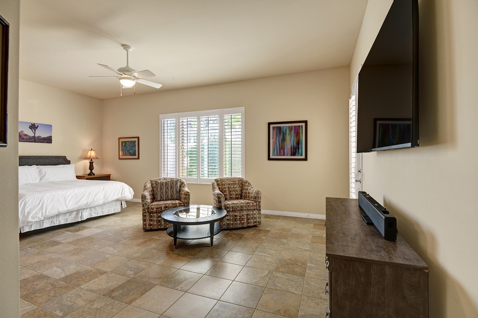 MAIN BEDROOM