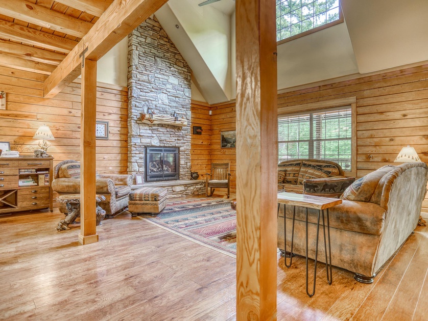 Mountain cabin 山小屋 Mountain Cabin with Lake Views and Hot Tub Near Palisades