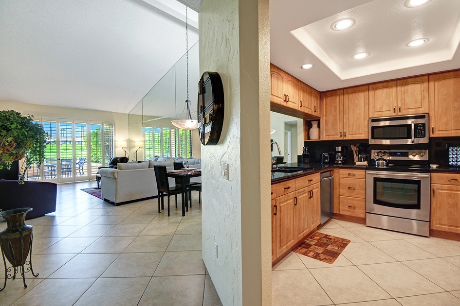 TOWARDS KITCHEN