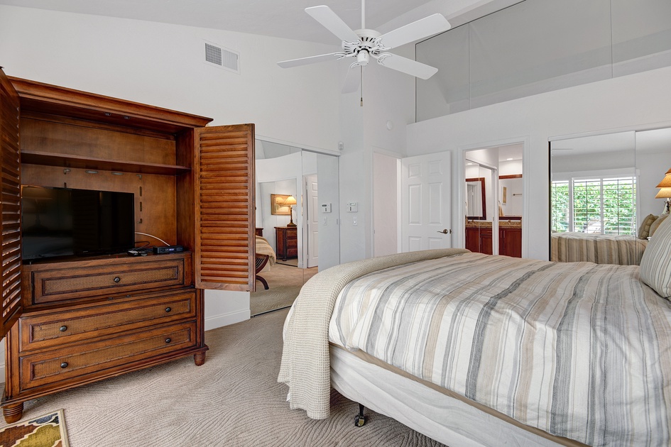 PRIMARY BEDROOM REVERSE.jpg mls