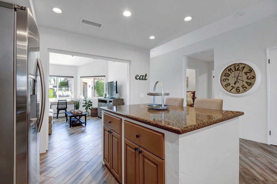 KITCHEN REVERSE