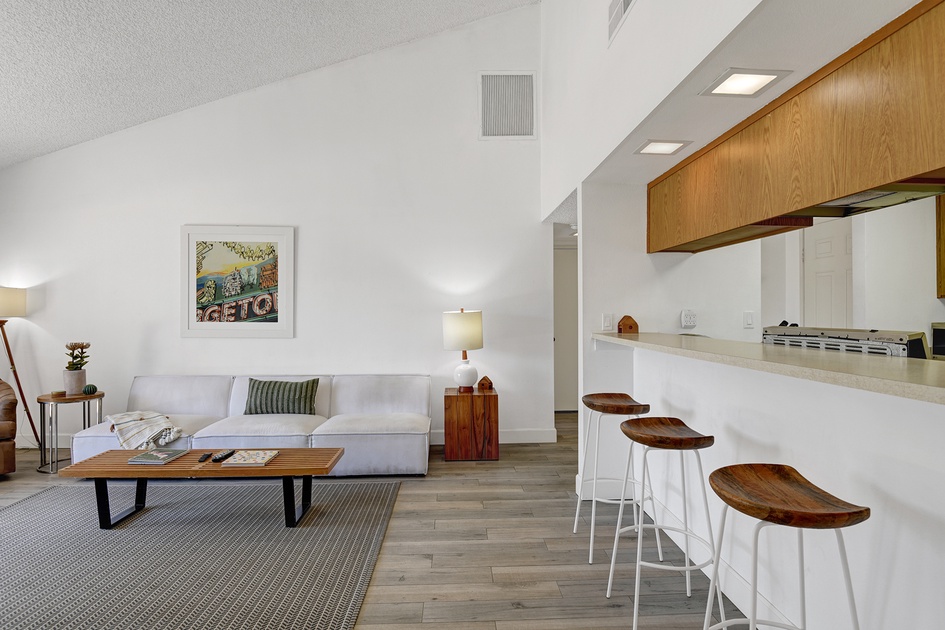 LIVING SPACE AND BREAKFAST TABLE