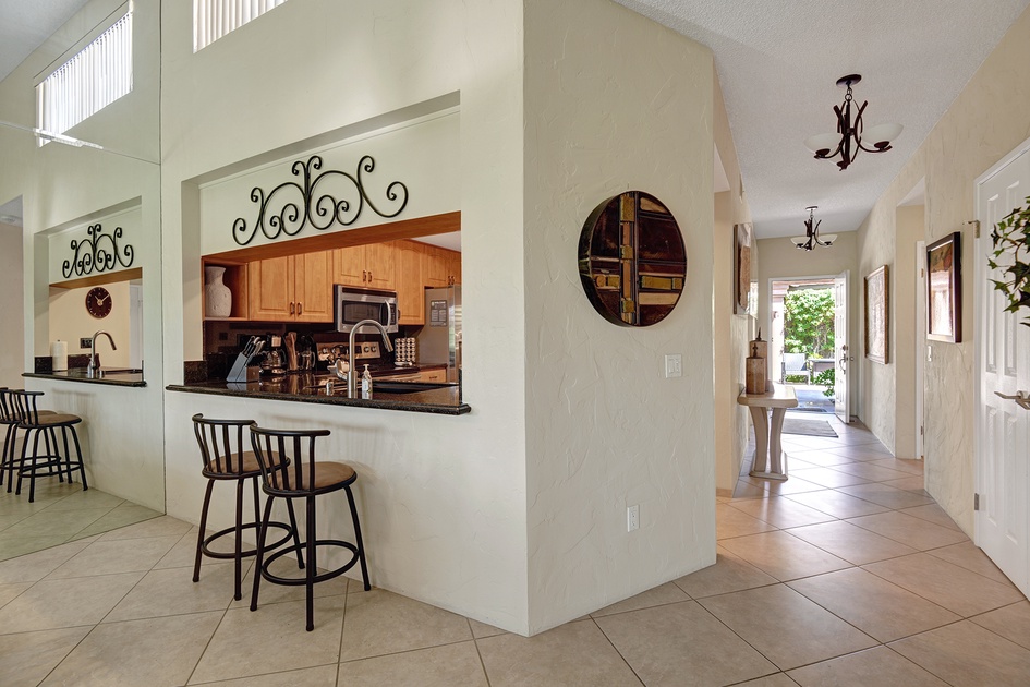 KITCHEN BAR TOP