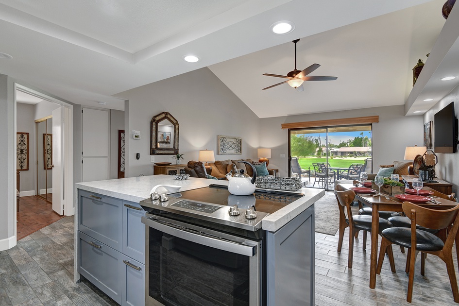 KITCHEN REVERSE.jpg mls