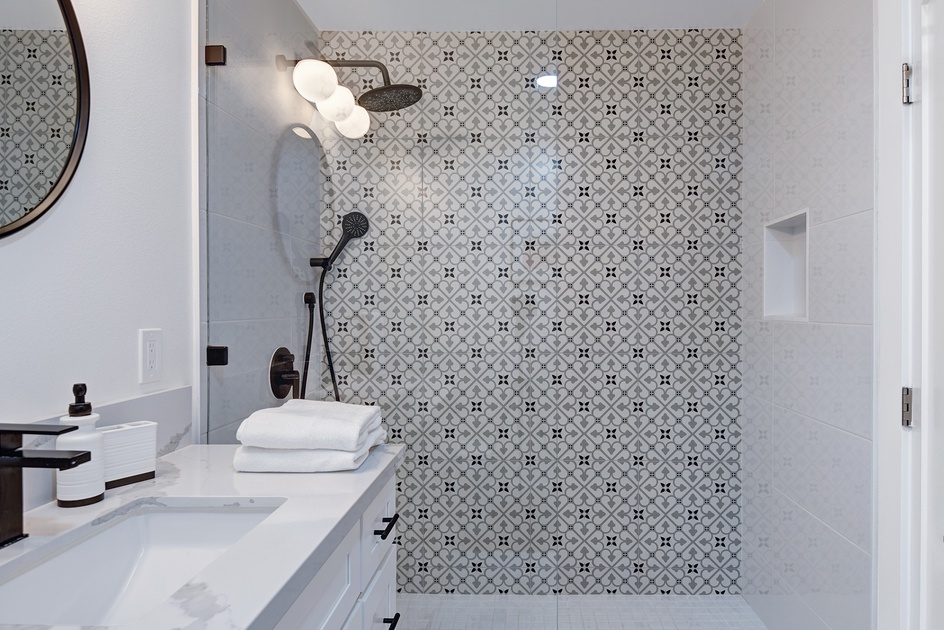 GUEST BATHROOM