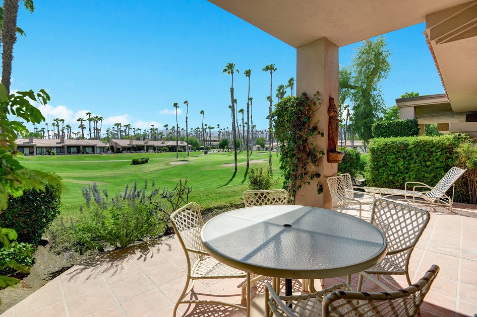 PATIO TABLE.jpg mls