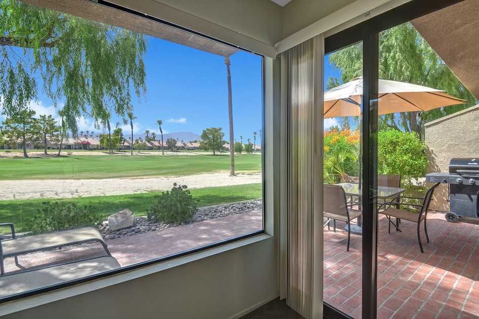 MAIN BEDROOM VIEW.jpg mls