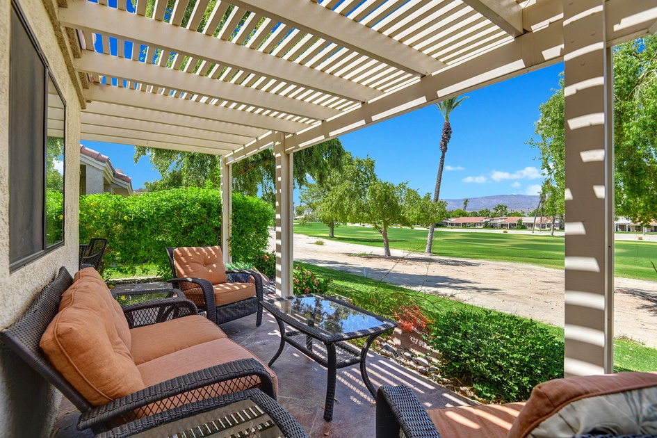 PA936 - Chic Resort Haven