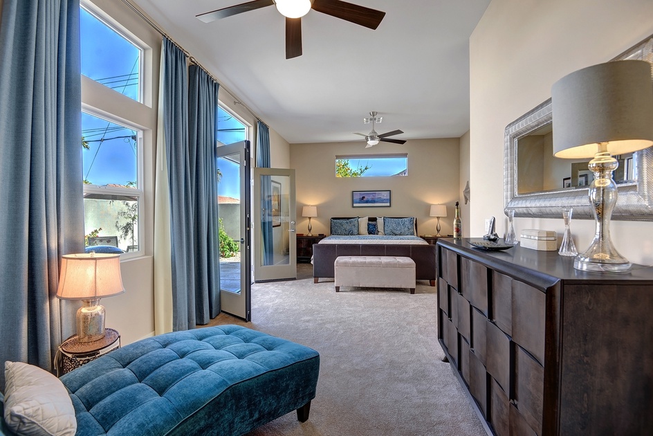 MASTER BEDROOM HEAD ON