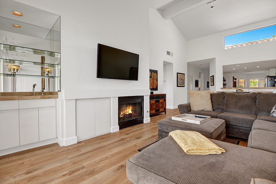 LIVING SPACE CONTINUED.jpg mls