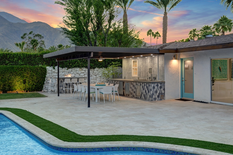 SUNSET OVER POOL TO PATIO TABLE