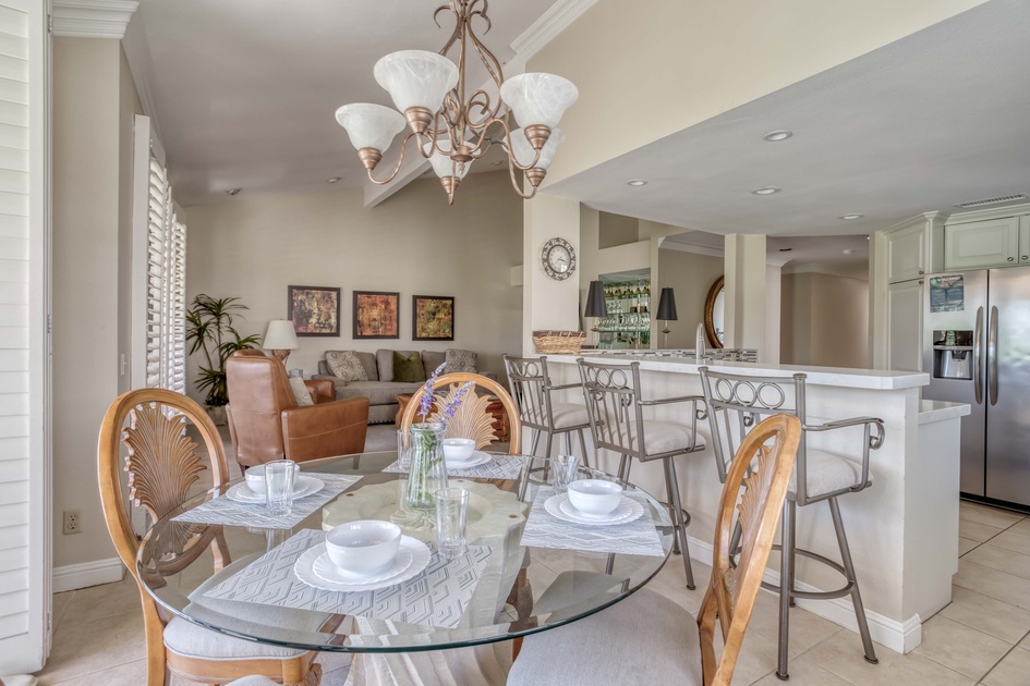 Dining with cutlery