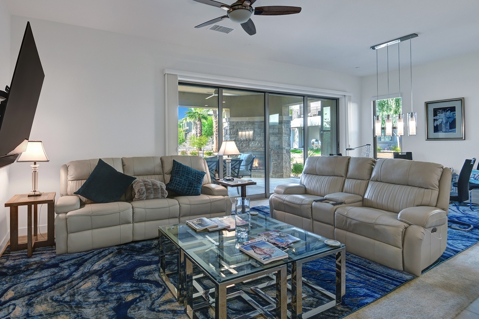 LIVING ROOM REVERSE.jpg mls