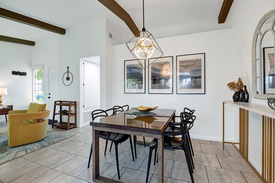 DINING SPACE TOWARDS ENTRY WAY