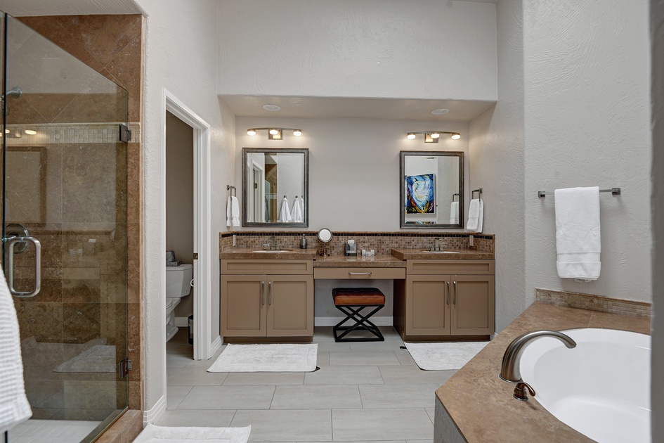 MAIN BEDROOM BATHROOM