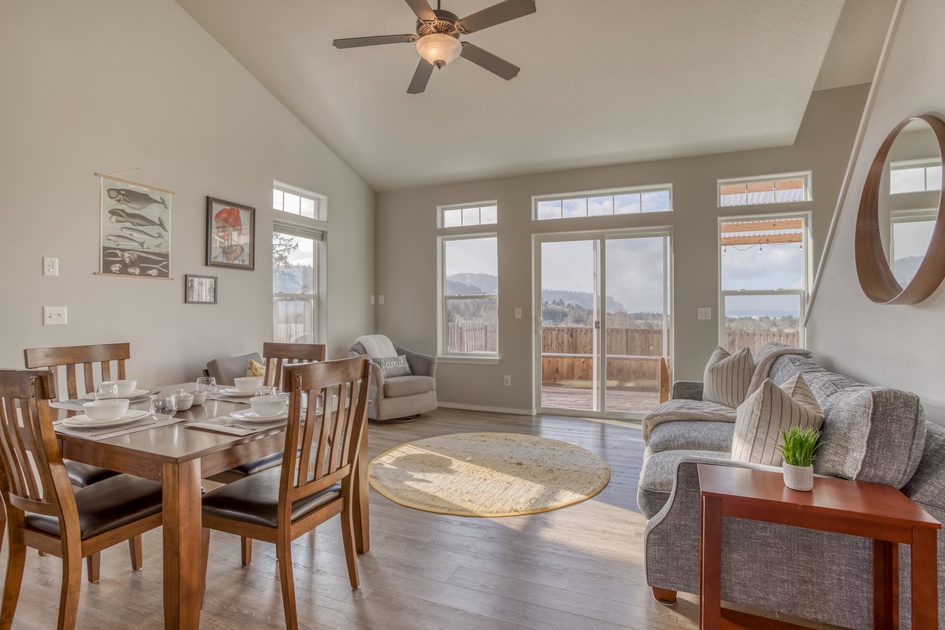 Valhalla Vista 3 Bedroom House in Neskowin, OR