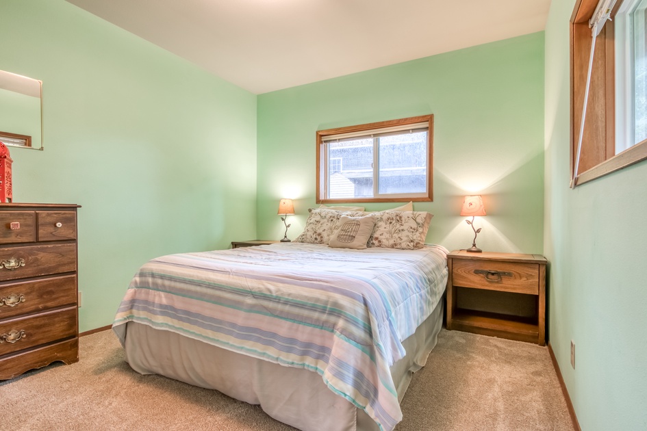 Paradise (MCA 663) 2 Bedroom House in Manzanita, OR