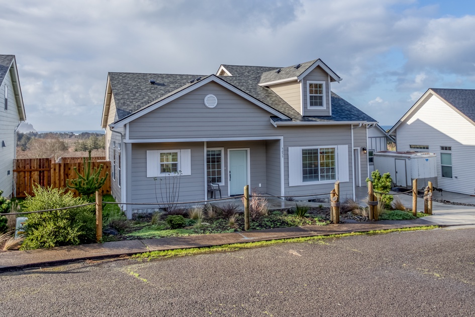 Valhalla Vista 3 Bedroom House in Neskowin, OR