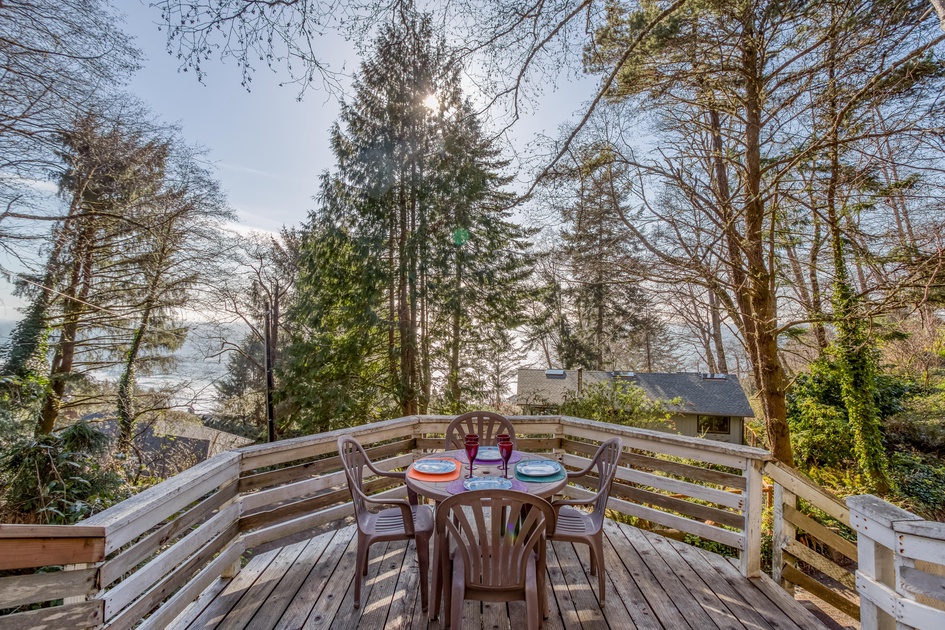 38445 Reed 3 Bedroom House in Manzanita, OR