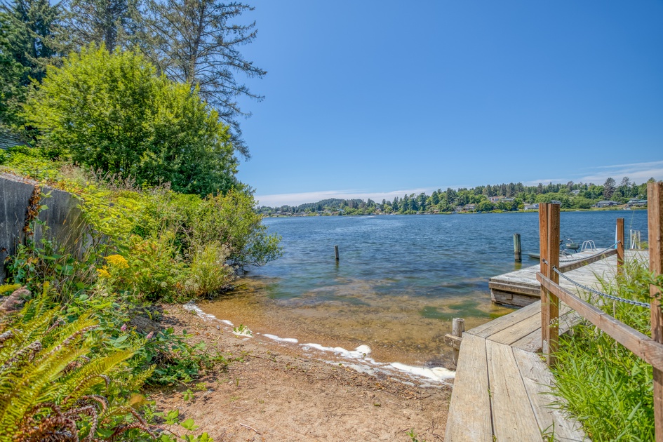 Laurel Haven 5 Bedroom House in Otis, OR