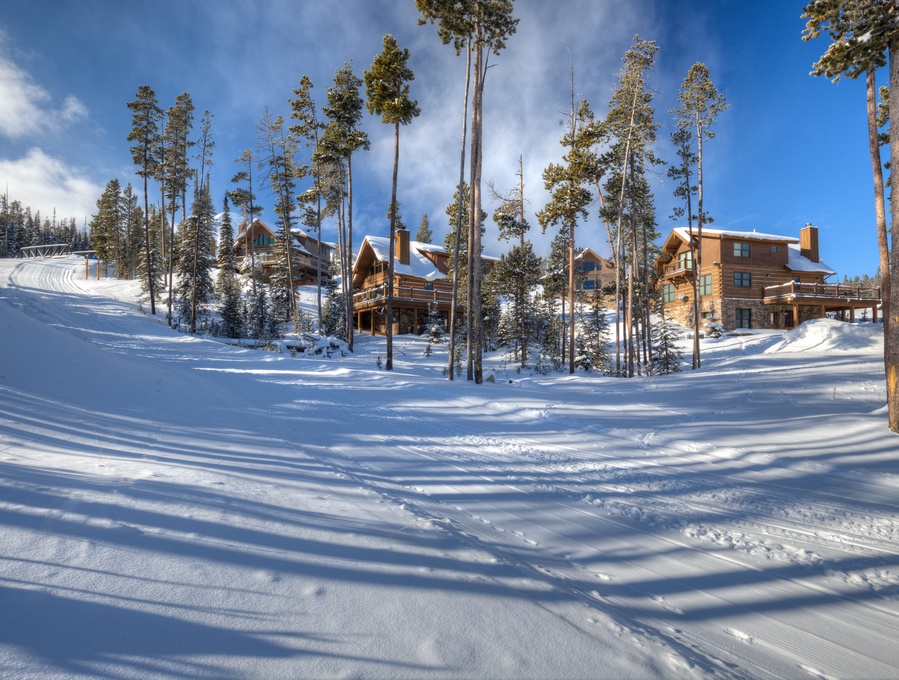 Winter Ski Access - Steps to the trail