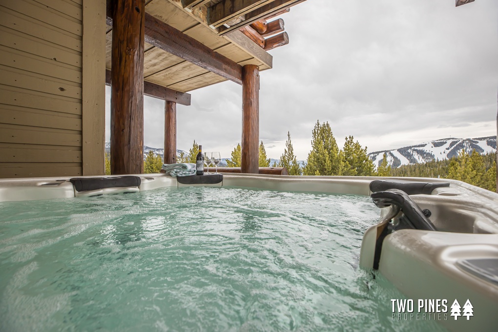 Private Hot Tub with Excellent Views