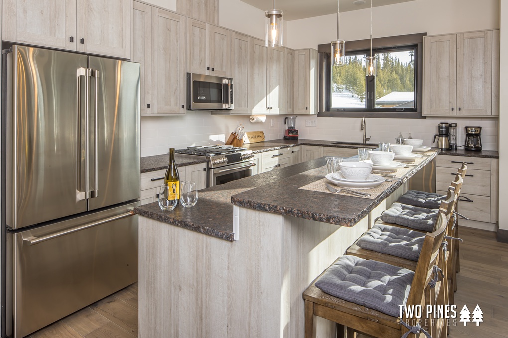 Kitchen with Bar Seating for 4