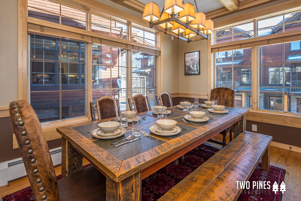 Dining Area to Seat 8