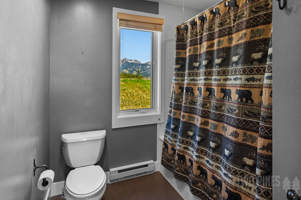 Ensuite Shower and Tub Combo