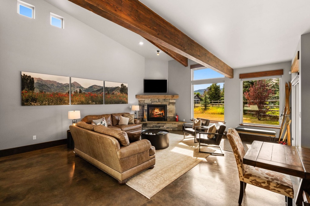 Spacious Living Room