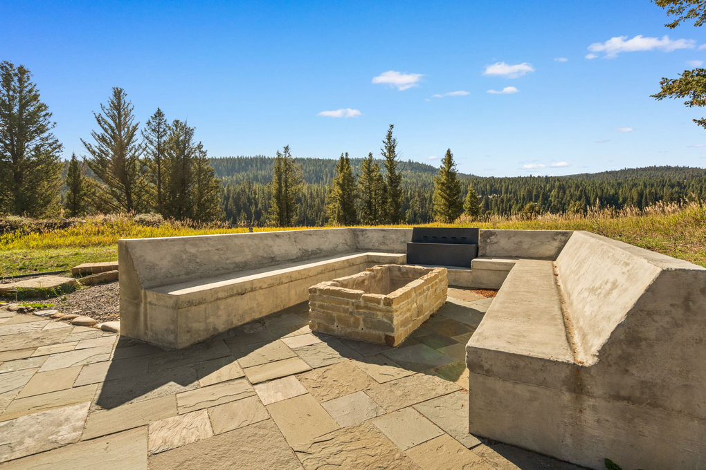 Private Wood Burning Fire-Pit with Fountain