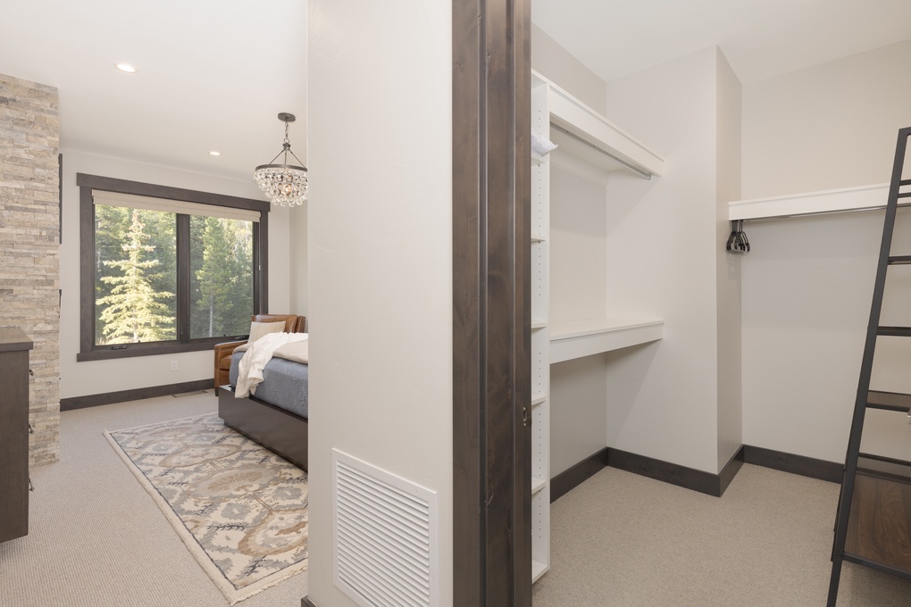 Primary Bedroom Closet