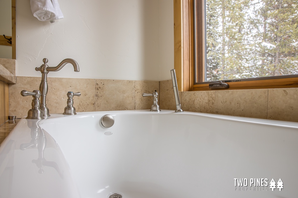 Bathtub