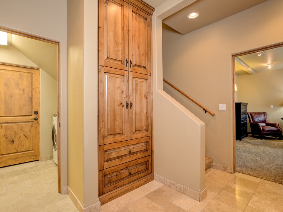 Lower walkway to laundry room