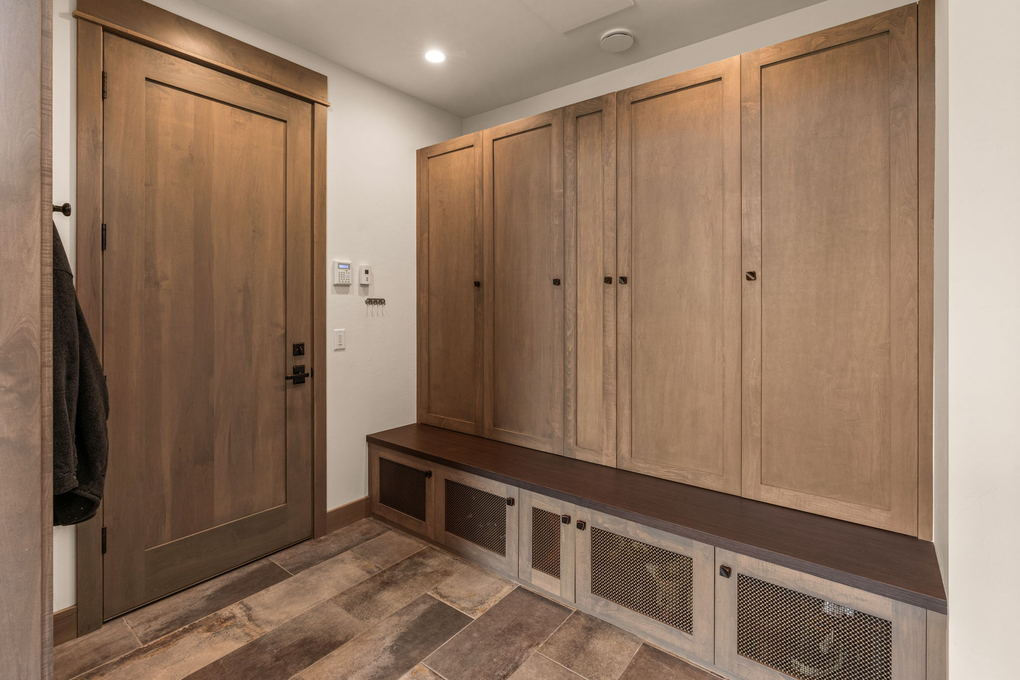 Mudroom off Entryway