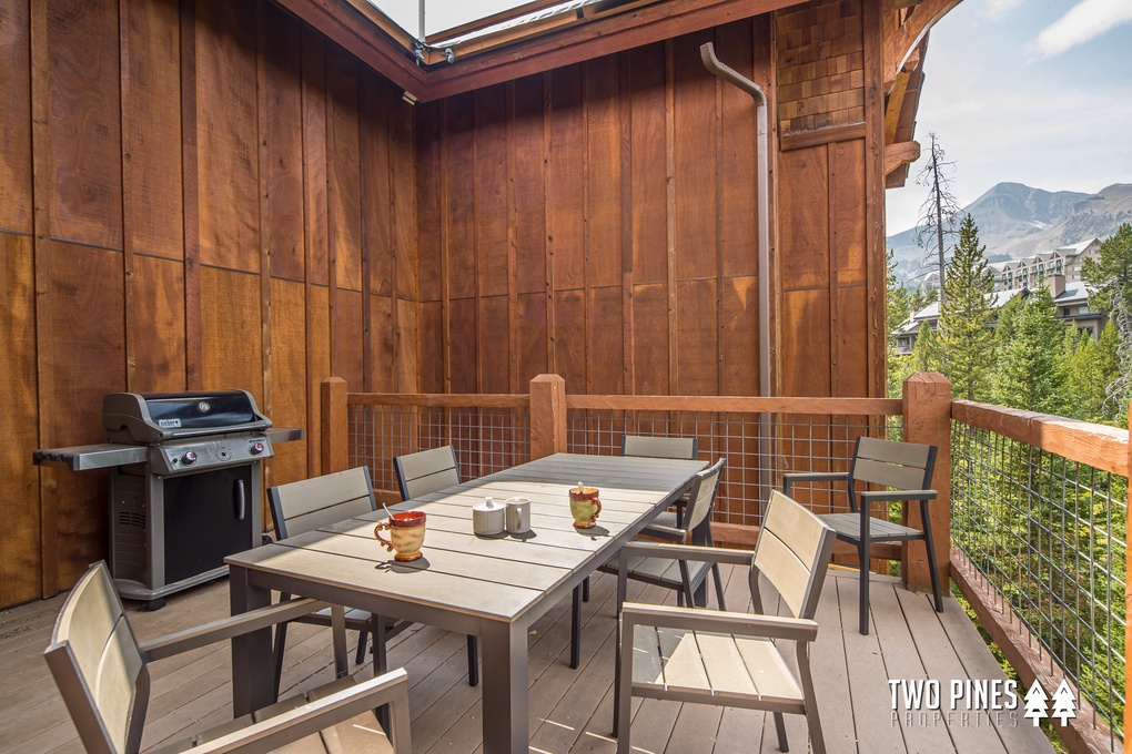 Living Room Access to Deck with Gas Grill & Outdoor Seating