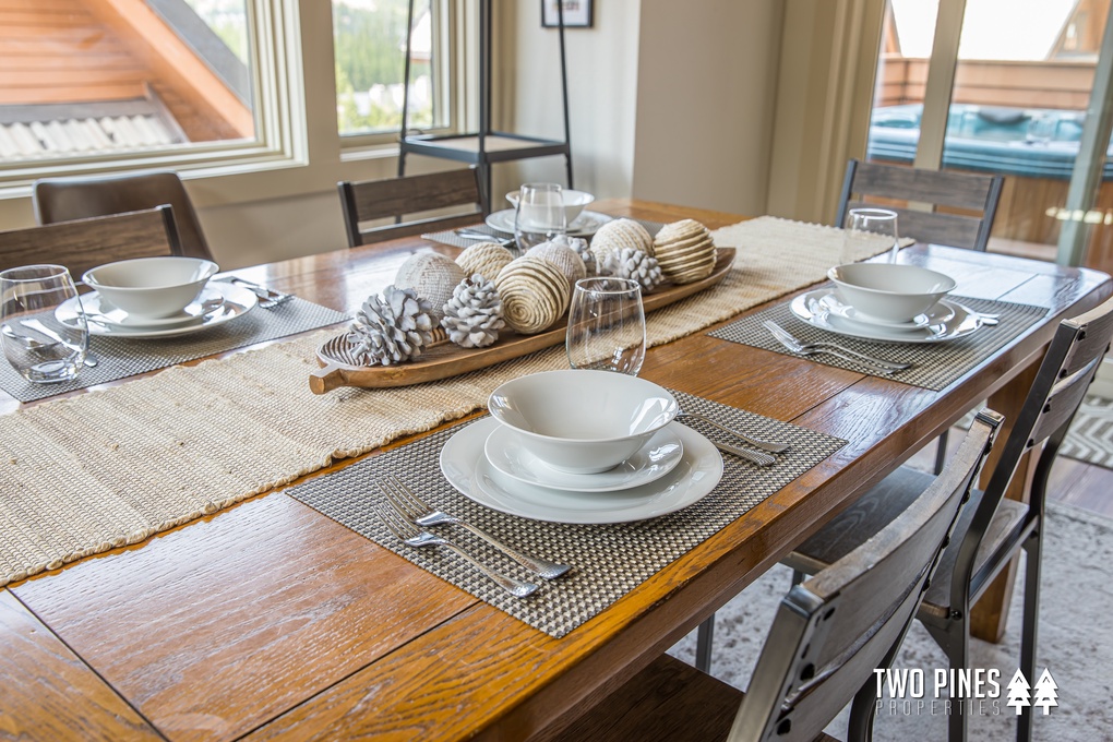 Dining Room Area