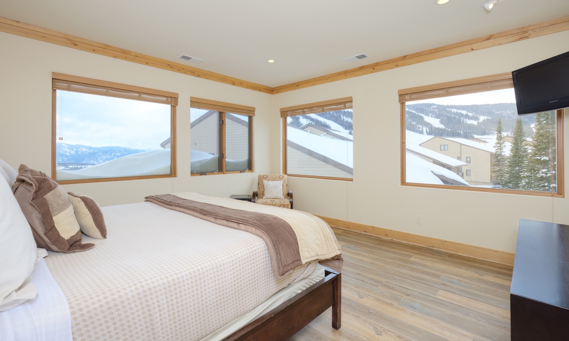 Primary Bedroom with King Bed