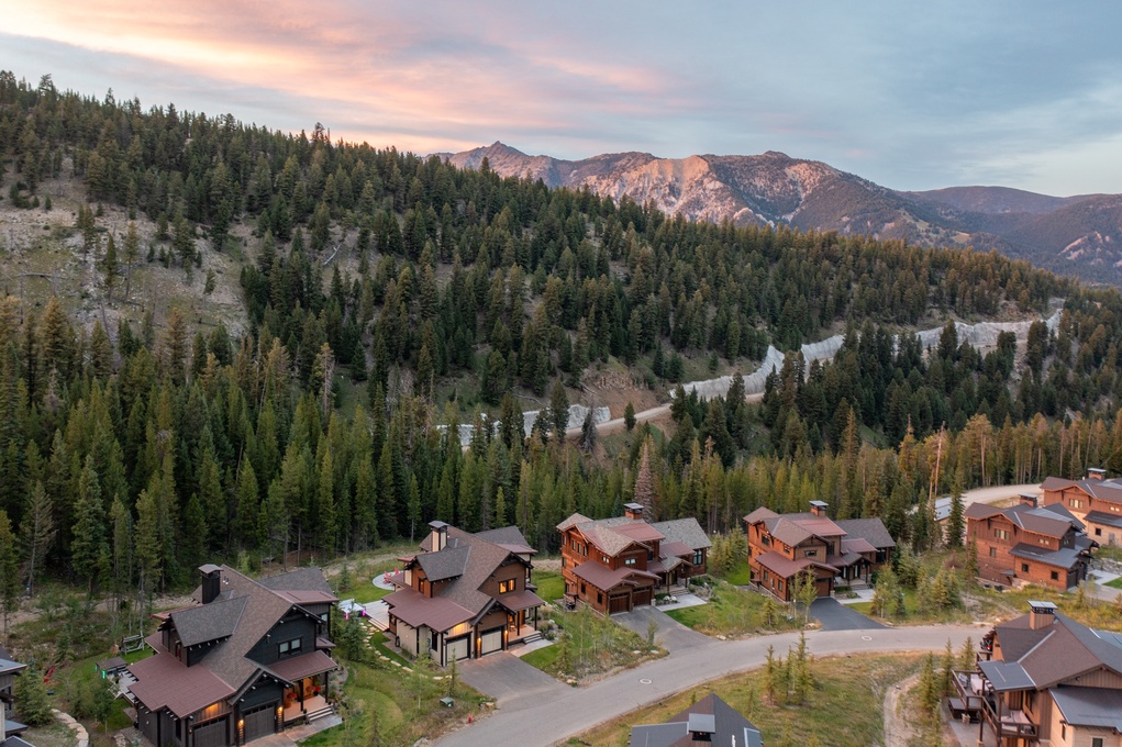 85 N Outlook aerial2