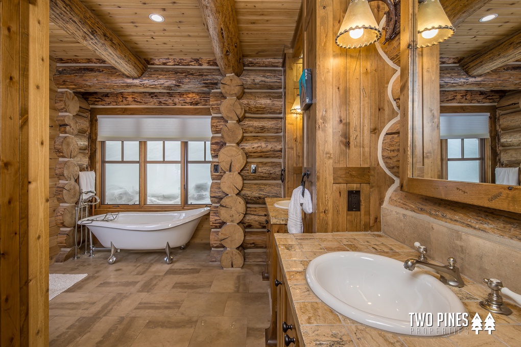 Main Level Primary Ensuite