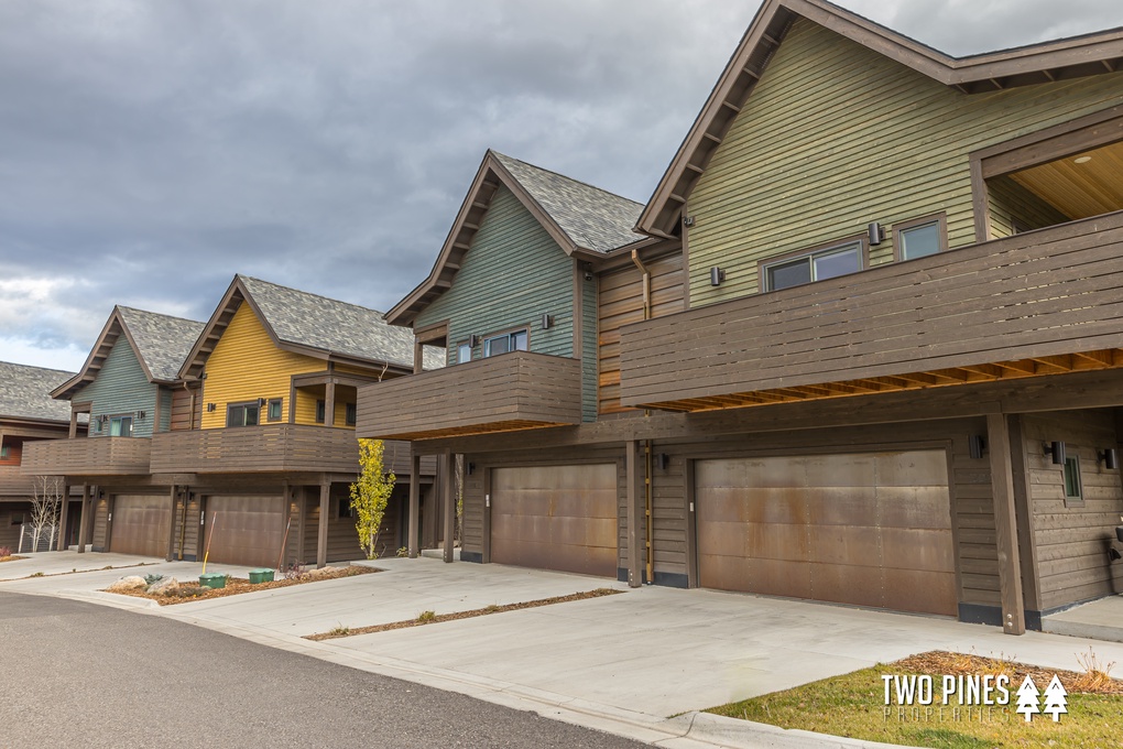 Exterior of 225A Pheasant Tail