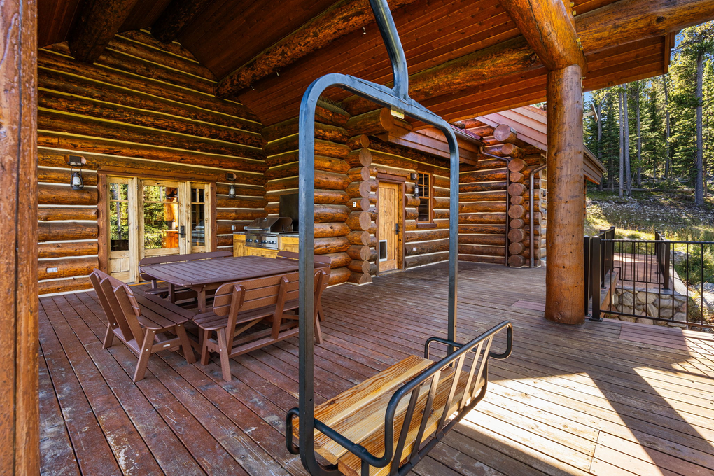 Private Deck