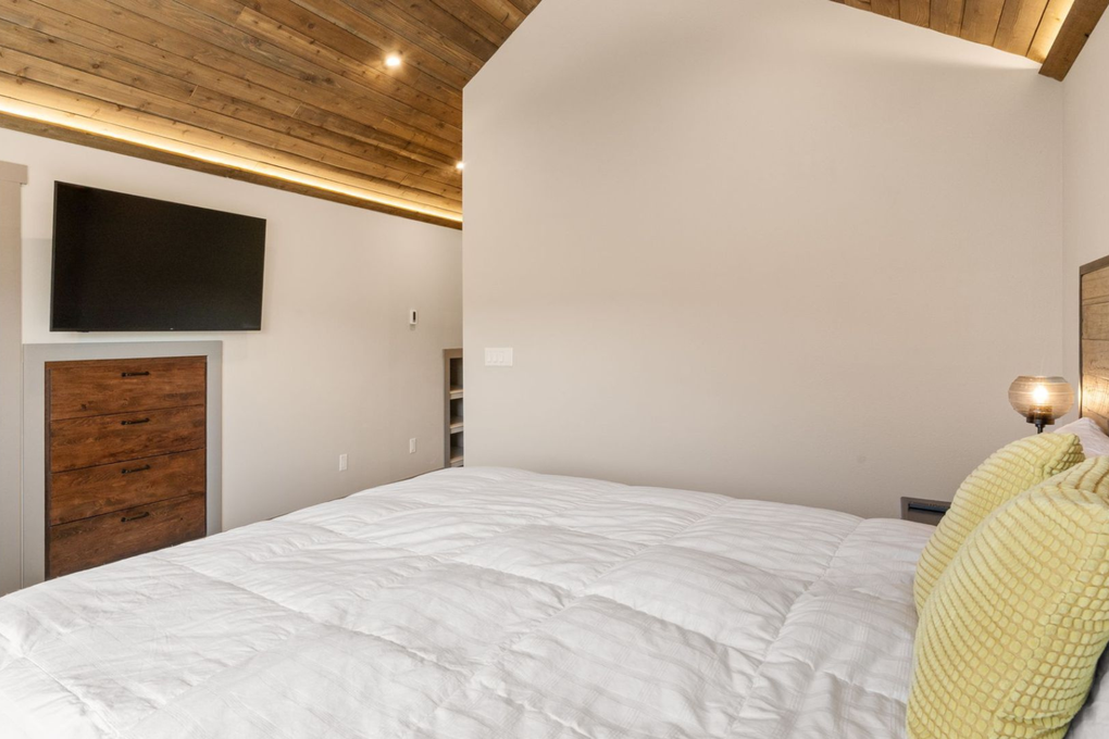 Upper Level Primary Bedroom