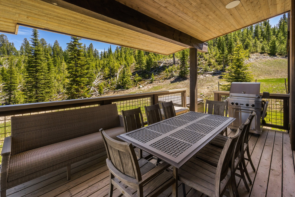 Private Deck