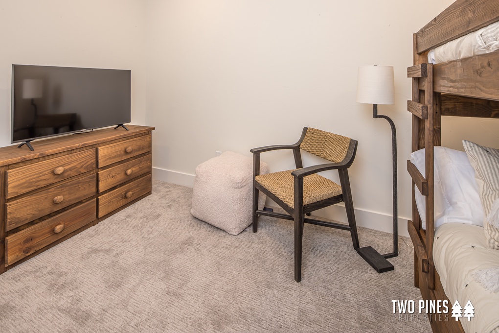 Bunk Room with TV